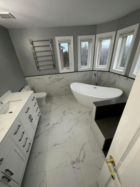 How Do You Choose a Reliable Bathroom Remodel Contractor in Vero Beach, FL?
